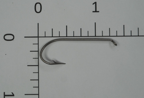 100 ganci mustad - 100,